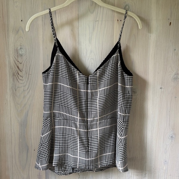 L’AGENCE silk camisole top size M - Picture 2 of 7